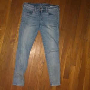 American Eagle Light Wash Skinny Jeans Short